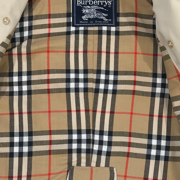 Vintage 1980s Mint Condition Burberrys’ Long Trench Coat Size 4 PETITE - Picture 2 of 7